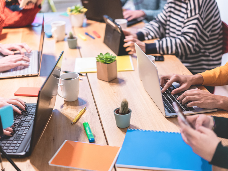 Teilnehmende lernen VBA-Programmierung und Makro-Automatisierung in Excel